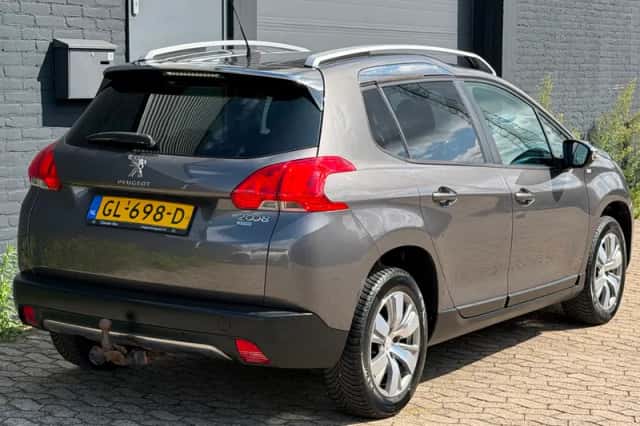 Peugeot 2008 (2015) thumbnail 3