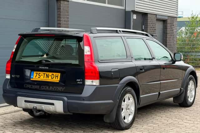 Volvo XC70 (2006) thumbnail 3