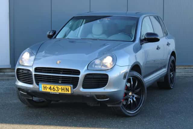 Porsche Cayenne (2003) thumbnail 5