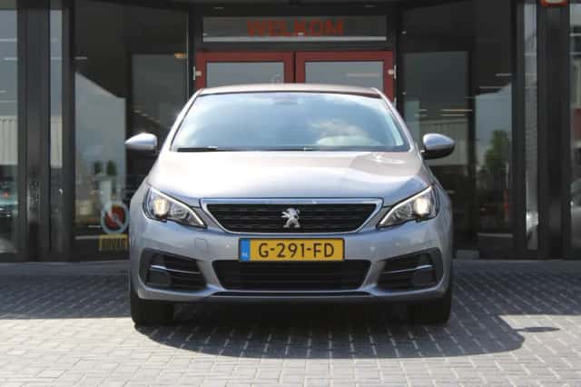 Peugeot 308 (2019) thumbnail 3