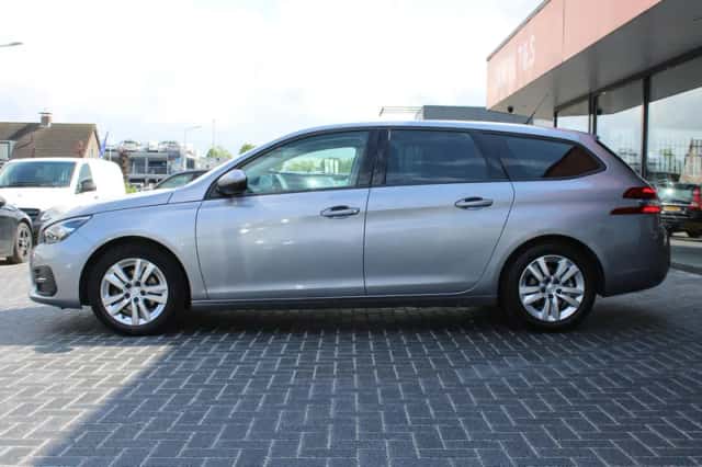 Peugeot 308 (2019) thumbnail 6