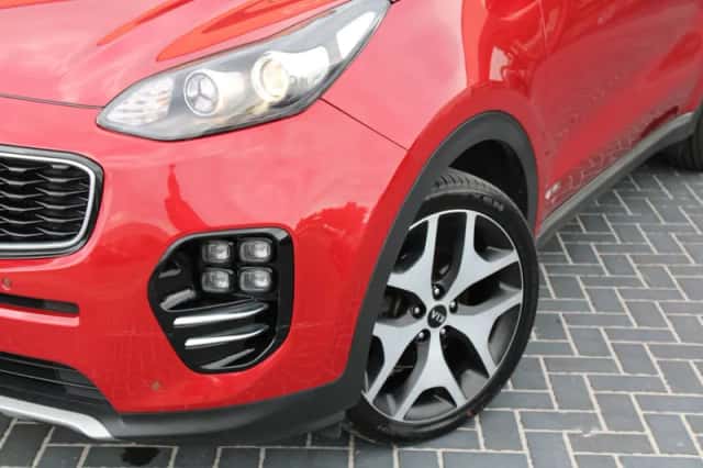 Kia Sportage (2017) thumbnail 2
