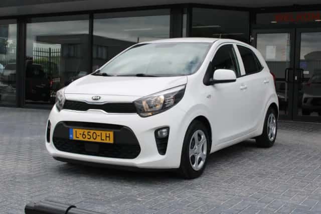 Kia Picanto (2021) thumbnail 3