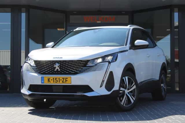 Peugeot 3008 (2021) thumbnail 5