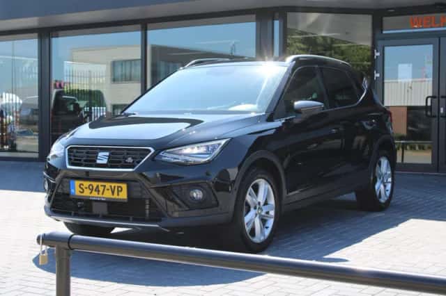 SEAT Arona (2018) thumbnail 6