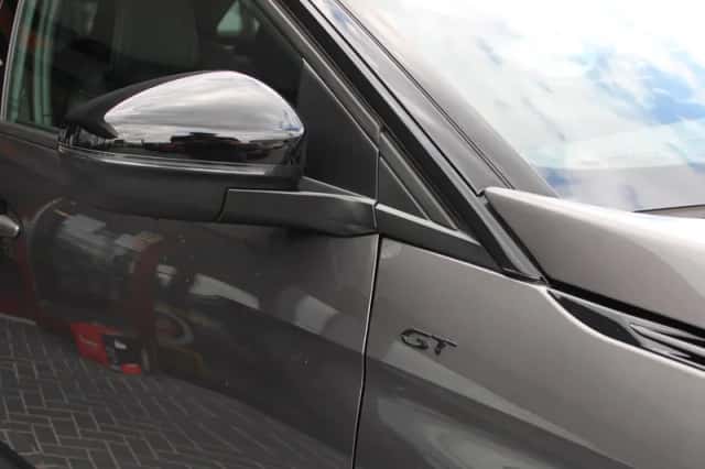 Peugeot 3008 (2022) thumbnail 3