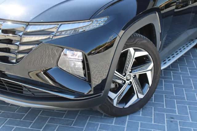 Hyundai Tucson (2023) thumbnail 2
