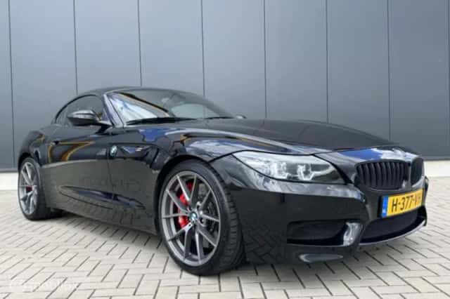 BMW Z4 (2009) thumbnail 5