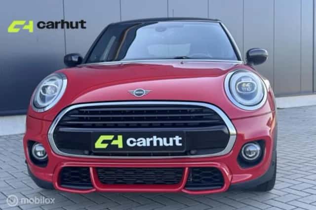 MINI Cooper (2019) thumbnail 2