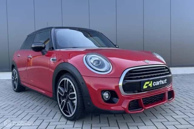 MINI Cooper (2019) thumbnail 4