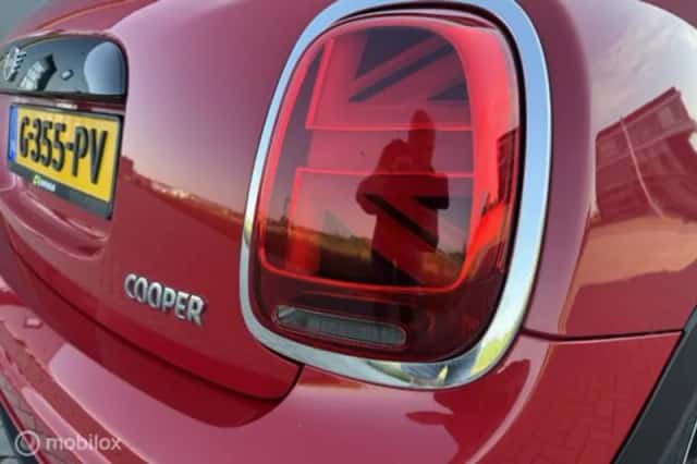 MINI Cooper (2019) thumbnail 6