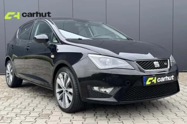 SEAT Ibiza (2015) thumbnail 1