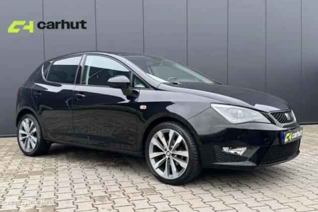 SEAT Ibiza (2015) thumbnail 2