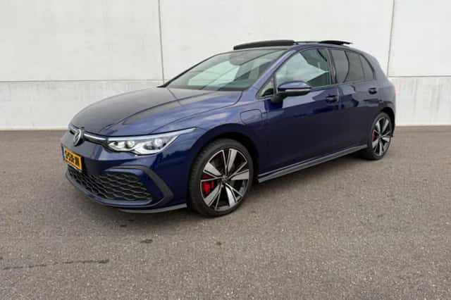 Volkswagen Golf (2020) thumbnail 2