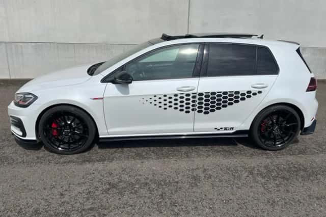 Volkswagen Golf (2019) thumbnail 3