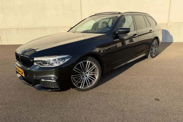 BMW 5-Serie (2017) thumbnail 1