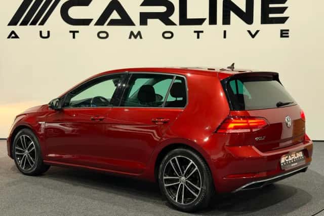 Volkswagen Golf (2019) thumbnail 4