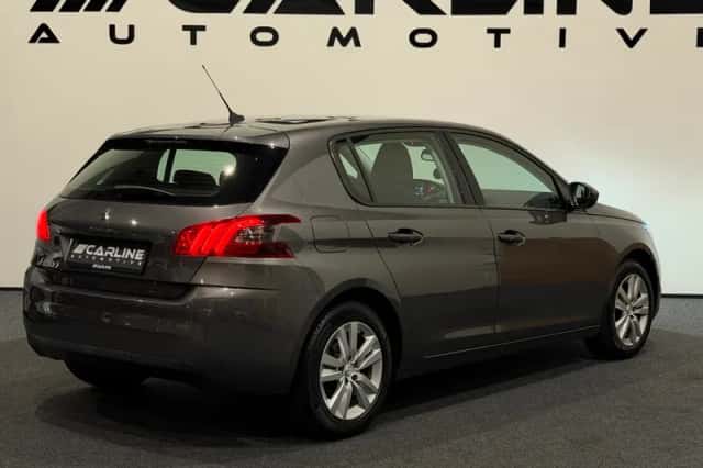 Peugeot 308 (2021) thumbnail 6