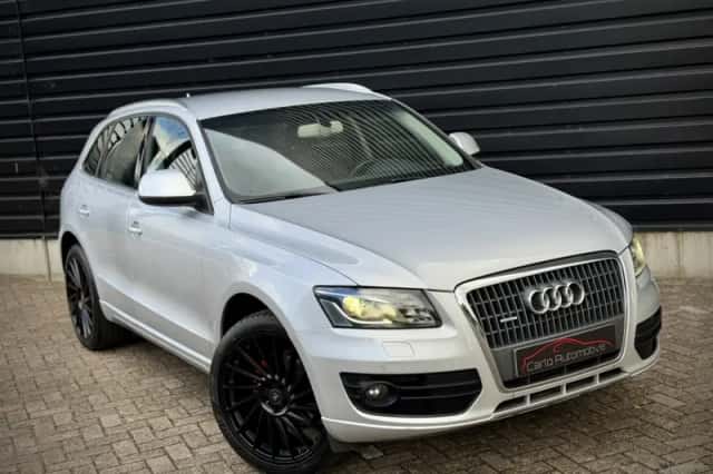 Audi Q5 (2011) thumbnail 3