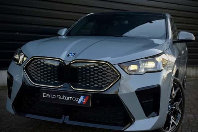 BMW iX2 (2024) thumbnail 6