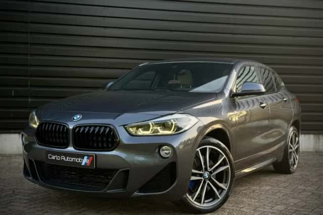 BMW X2 (2018) thumbnail 2