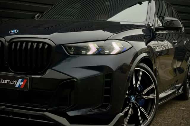 BMW X5 (2023) thumbnail 4