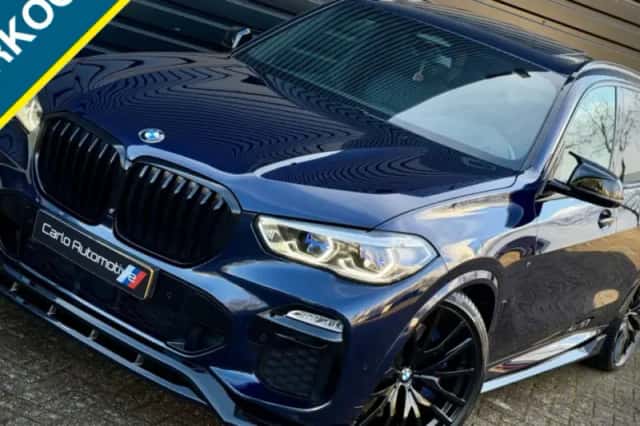 BMW X5 (2019) thumbnail 1