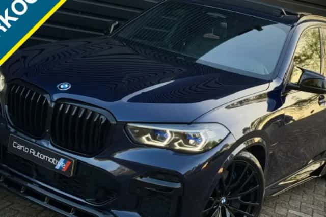 BMW X5 (2021) thumbnail 1