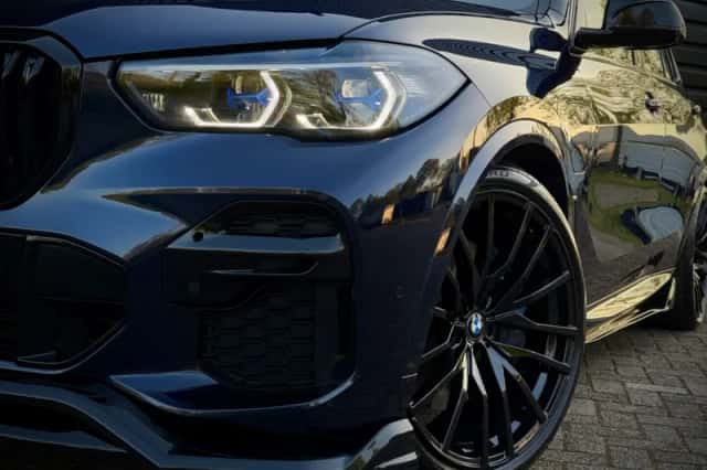 BMW X5 (2021) thumbnail 4
