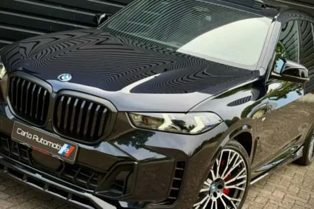 BMW X5 (2024) thumbnail 1