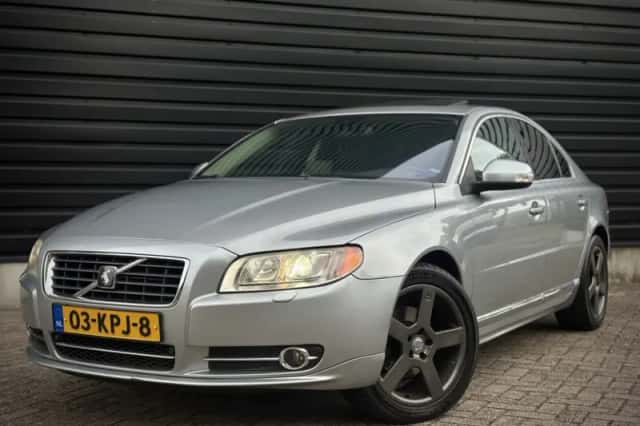 Volvo S80 (2010) thumbnail 1