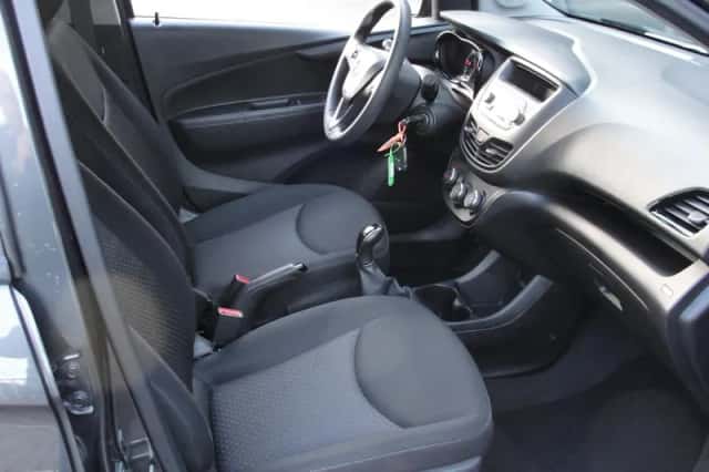 Opel Karl (2017) thumbnail 4