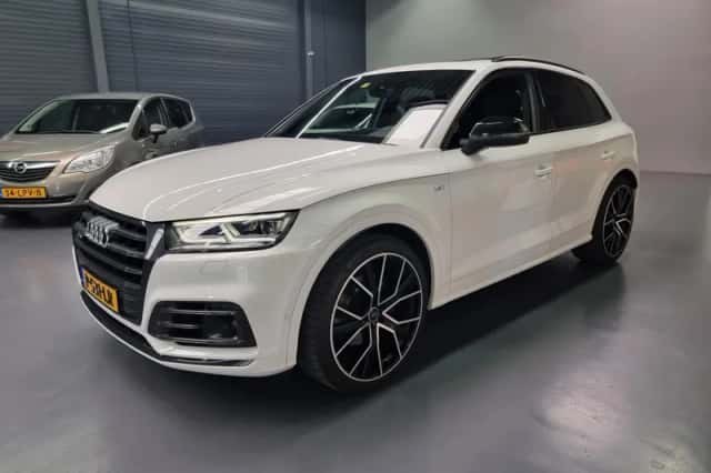 Audi SQ5 (2017) thumbnail 6