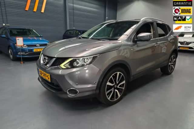 Nissan Qashqai (2015) thumbnail 1