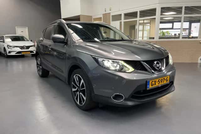 Nissan Qashqai (2015) thumbnail 4