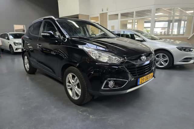 Hyundai ix35 (2013) thumbnail 4
