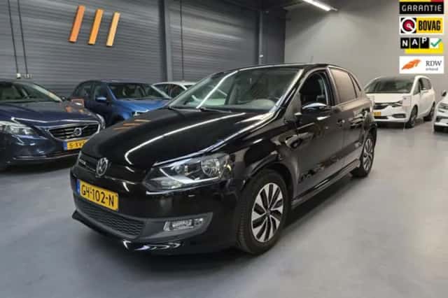 Volkswagen Polo (2015) thumbnail 1