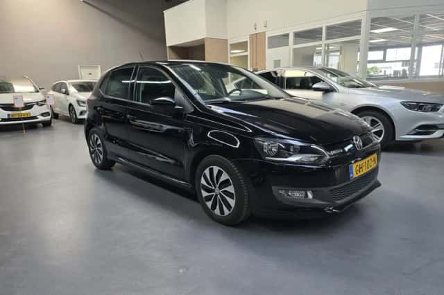Volkswagen Polo (2015) thumbnail 4