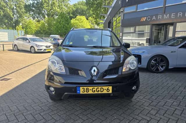 Renault Koleos (2008) thumbnail 3