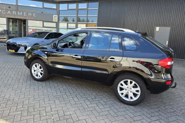 Renault Koleos (2008) thumbnail 6