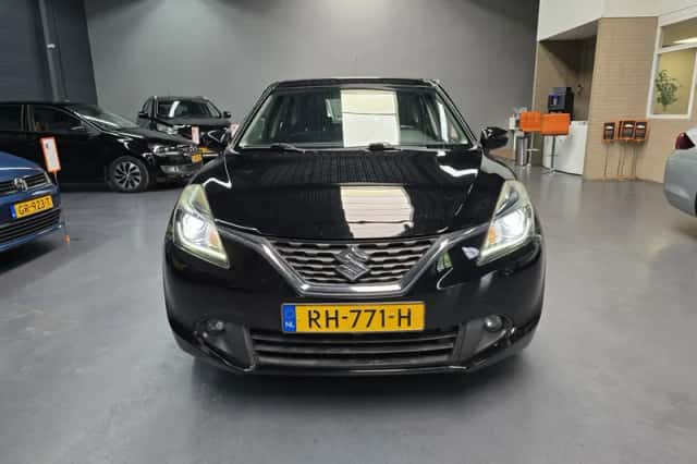Suzuki Baleno (2017) thumbnail 3