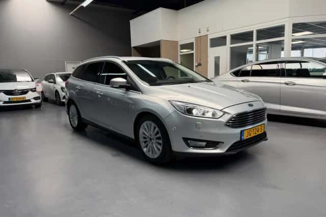 Ford Focus (2016) thumbnail 4
