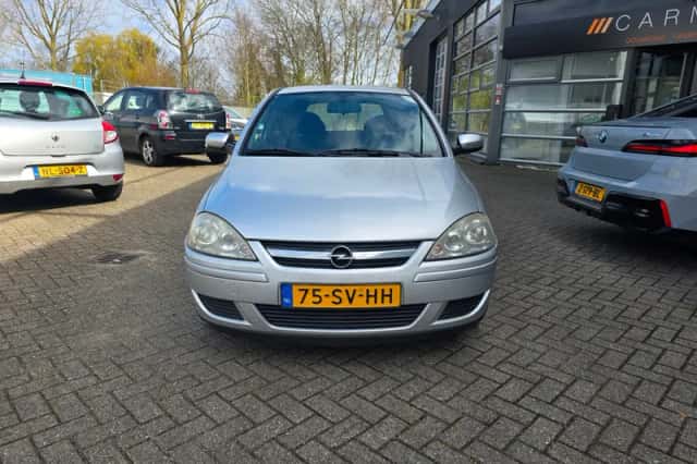 Opel Corsa (2006) thumbnail 3