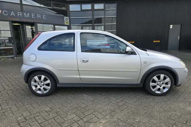 Opel Corsa (2006) thumbnail 6