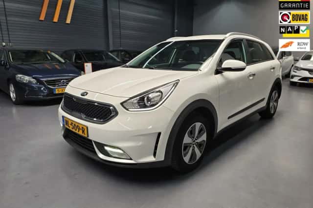 Kia Niro (2017) thumbnail 2