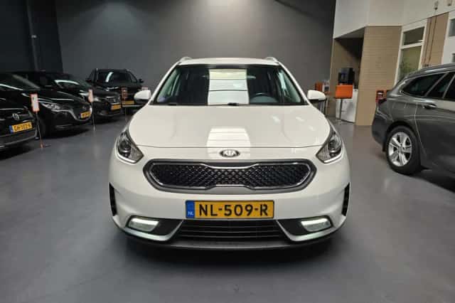 Kia Niro (2017) thumbnail 3