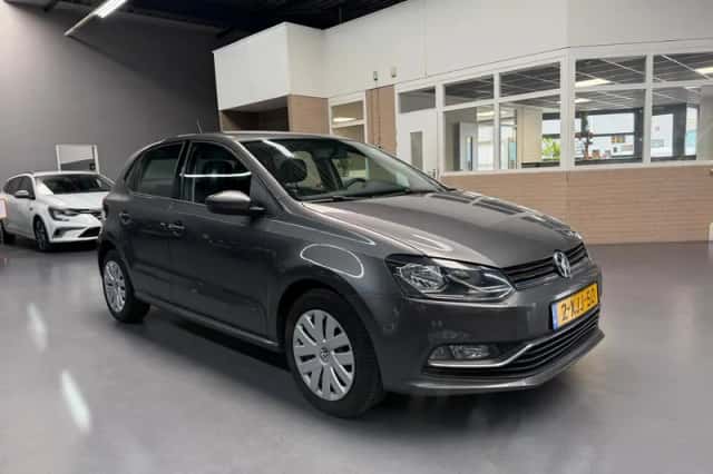 Volkswagen Polo (2014) thumbnail 4