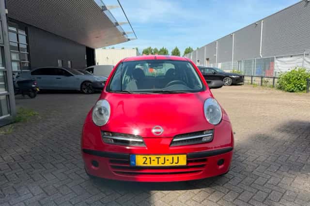 Nissan Micra (2006) thumbnail 3