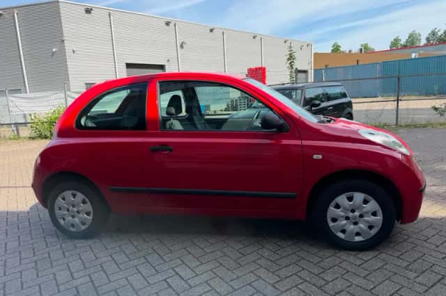 Nissan Micra (2006) thumbnail 5