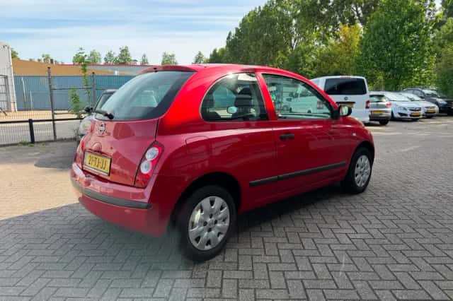 Nissan Micra (2006) thumbnail 6